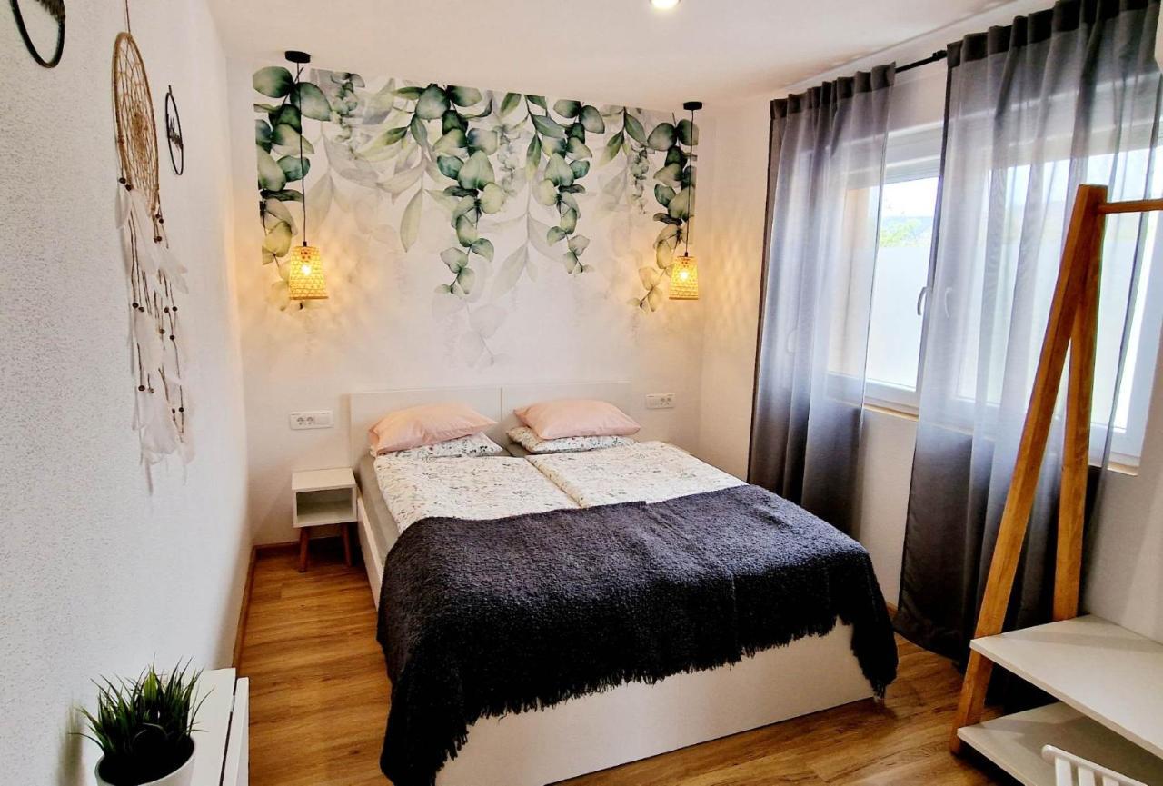 Hotel Samarin Crnomelj Bagian luar foto