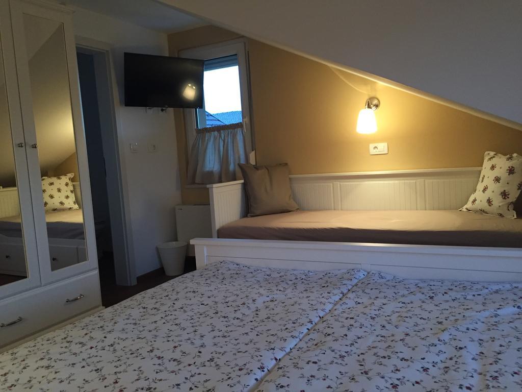 Hotel Samarin Crnomelj Bagian luar foto